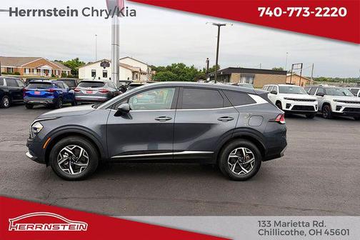 Gravity Gray 2023 Kia Sportage LX
