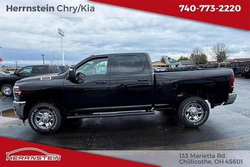 2026 RAM 2500 Tradesman Crew Cab 4x4 6'4' Box