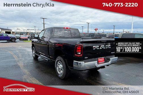 Diamond Black Crystal Pearlcoat 2026 RAM 2500 Tradesman Crew Cab 4x4 6'4' Box