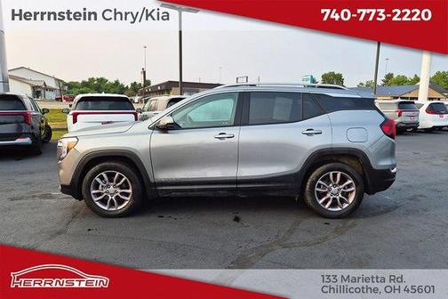 2024 GMC Terrain SLT