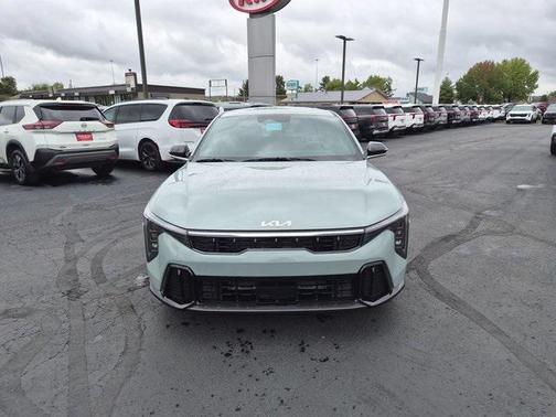 2025 Kia K4 GT-Line