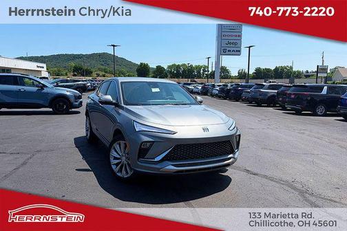 Moonstone Gray Metallic 2025 Buick Envista Avenir FWD