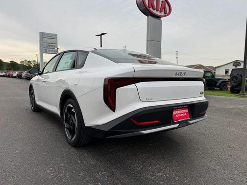 2025 Kia K4 EX