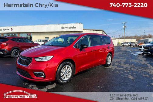 2024 Chrysler Pacifica Touring L