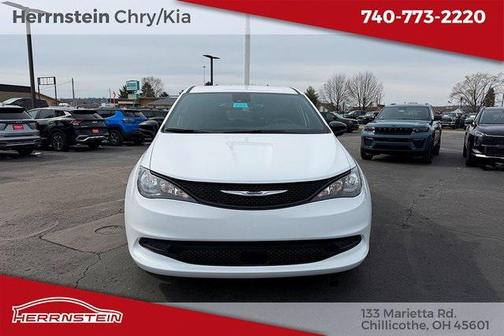 2026 Chrysler Voyager LX