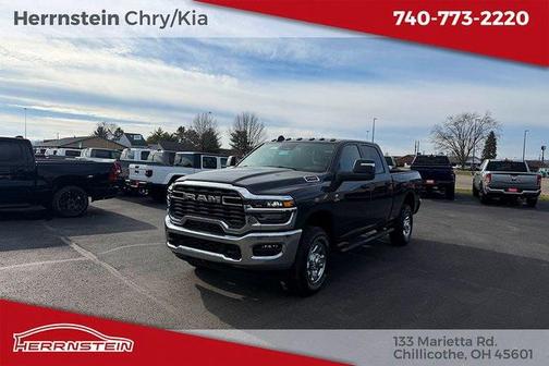 2026 RAM 2500 Tradesman Crew Cab 4x4 6'4' Box