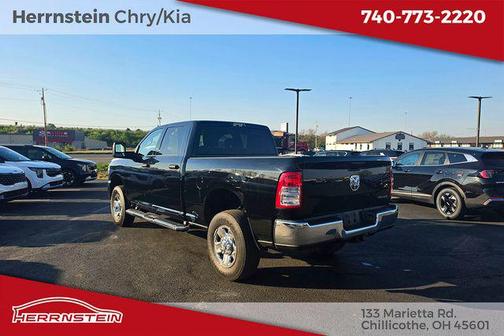 Diamond Black Crystal Pearlcoat 2024 RAM 2500 Tradesman Crew Cab 4x4 6'4' Box