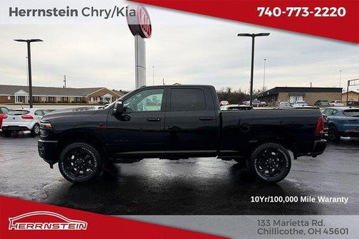 Diamond Black Crystal Pearlcoat 2026 RAM 2500 Laramie Crew Cab 4x4 6'4' Box