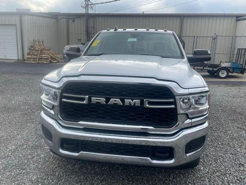 2020 RAM 2500 Tradesman Crew Cab 4x4 6'4' Box
