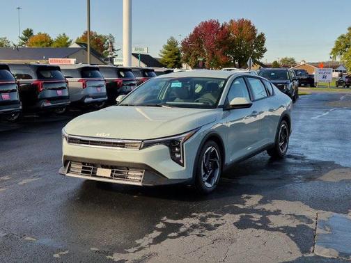 2025 Kia K4 EX
