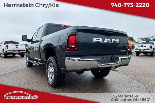2025 RAM 2500 Tradesman Crew Cab 4x4 6'4' Box