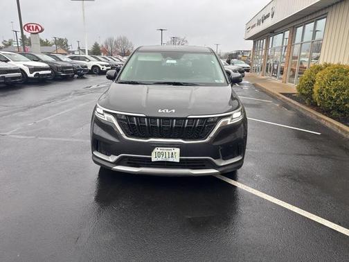 2024 Kia Carnival LX