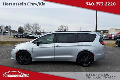 2026 Chrysler Pacifica Limited