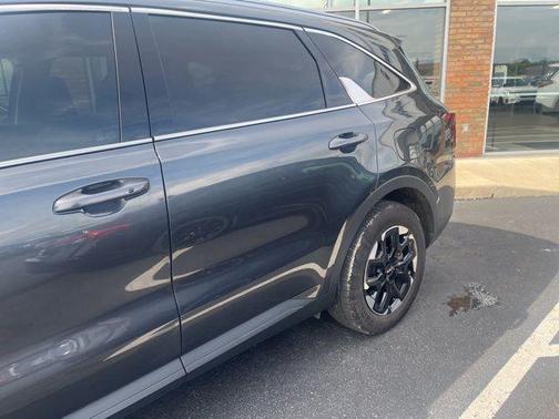 Gravity Grey 2024 Kia Sorento S
