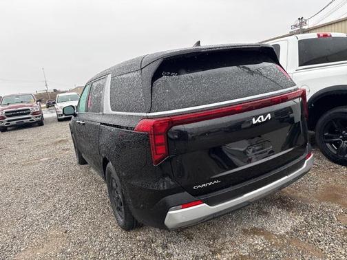 2025 Kia Carnival LXS