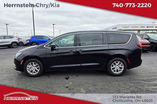 Diamond 2026 Chrysler Voyager LX