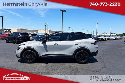 Wolf Gray/Ebony Black Roof 2023 Kia Sportage S