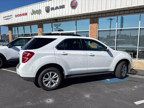 White 2016 Chevrolet Equinox LT