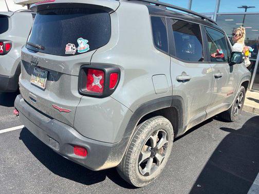 Sting-Gray Clearcoat 2021 Jeep Renegade Trailhawk