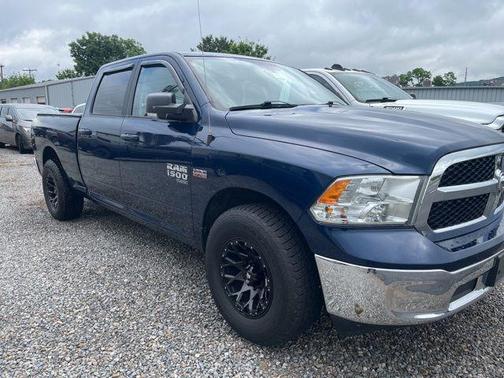 Patriot Blue Pearlcoat 2020 RAM 1500 Classic SLT