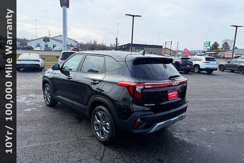 Fusion Black 2026 Kia Seltos LX