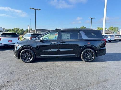 2026 Kia Carnival SX