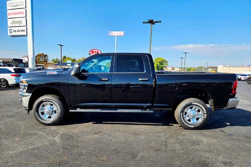 Diamond Black 2026 RAM 2500 Tradesman