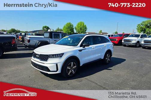 Glacial White Pearl 2022 Kia Sorento S