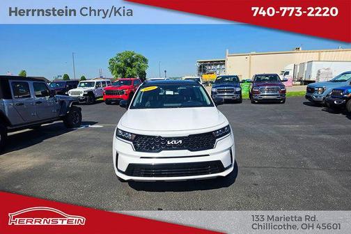 Glacial White Pearl 2022 Kia Sorento S