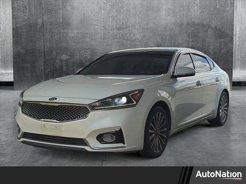 2017 Kia Cadenza Premium