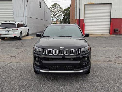 Diamond Black Crystal Pearlcoat 2024 Jeep Compass Limited