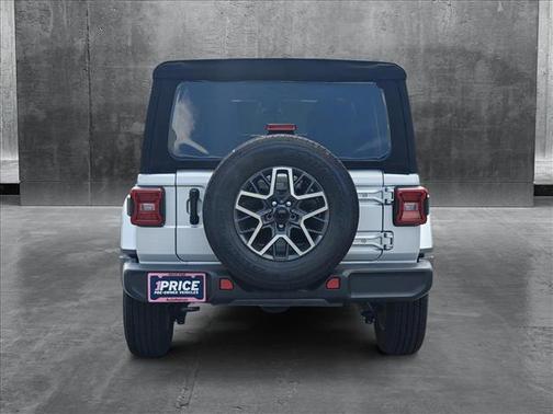 2024 Jeep Wrangler 4-Door Sahara 4x4