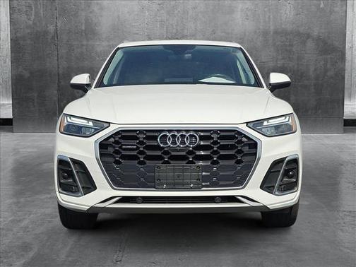 2022 Audi Q5 45 S line Premium Plus
