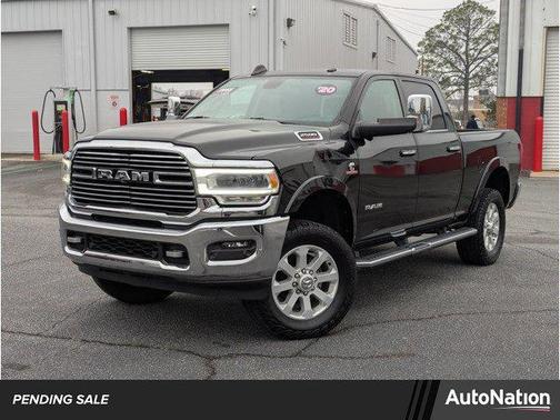 2020 RAM 2500 Laramie Crew Cab 4X4 6'4' Box