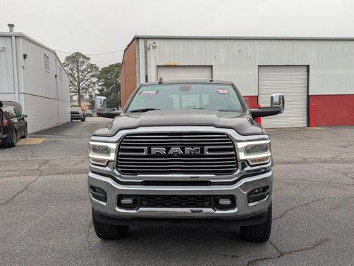 2020 RAM 2500 Laramie Crew Cab 4X4 6'4' Box