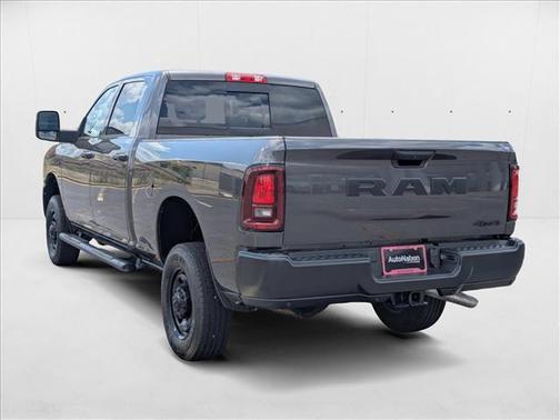 2025 RAM 2500 Tradesman Crew Cab 4x4 6'4' Box