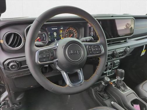 2024 Jeep Wrangler 4-Door Sahara 4x4
