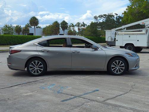 2021 Lexus ES 350 Base