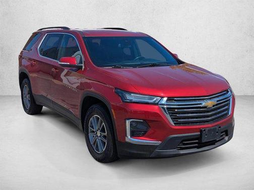 Radiant Red Tintcoat 2023 Chevrolet Traverse LT Leather