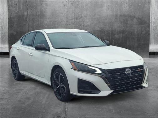 2023 Nissan Altima SR Intelligent AWD
