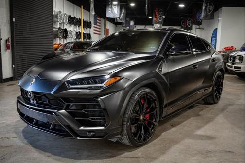 2019 Lamborghini Urus Base