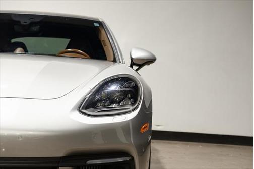 2018 Porsche Panamera 4S