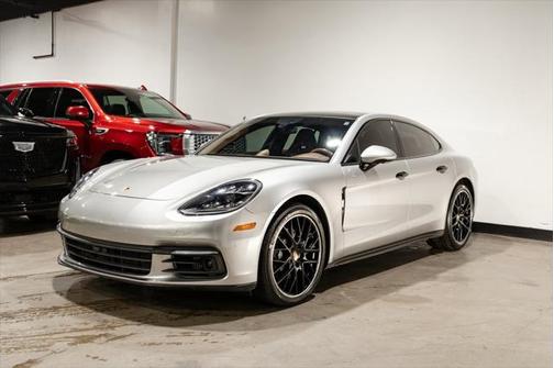 2018 Porsche Panamera 4S