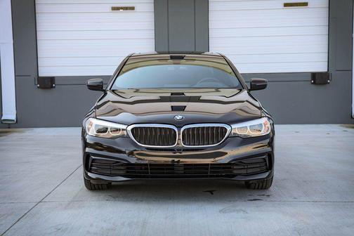 2019 BMW 530 i