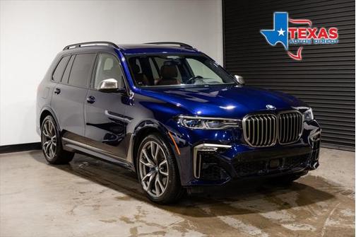2022 BMW X7 M50i