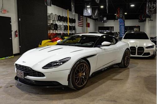 2018 Aston Martin DB11 Base