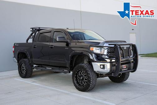 Midnight Black Metallic 2018 Toyota Tundra SR5