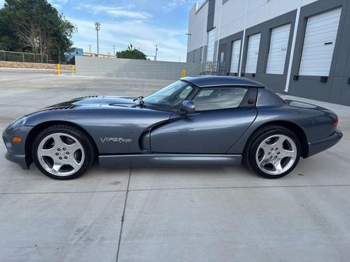 Viper Steel Gray Pearlcoat/Black Soft Top 2000 Dodge Viper RT/10