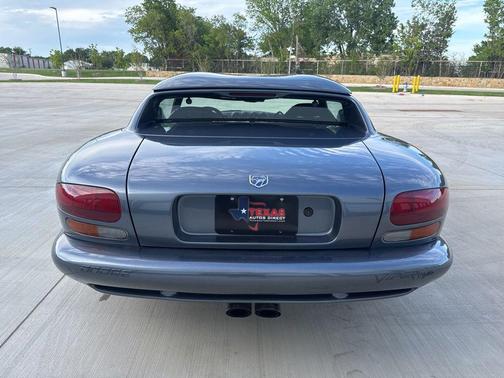 Viper Steel Gray Pearlcoat/Black Soft Top 2000 Dodge Viper RT/10