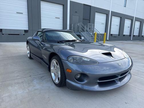 Viper Steel Gray Pearlcoat/Black Soft Top 2000 Dodge Viper RT/10